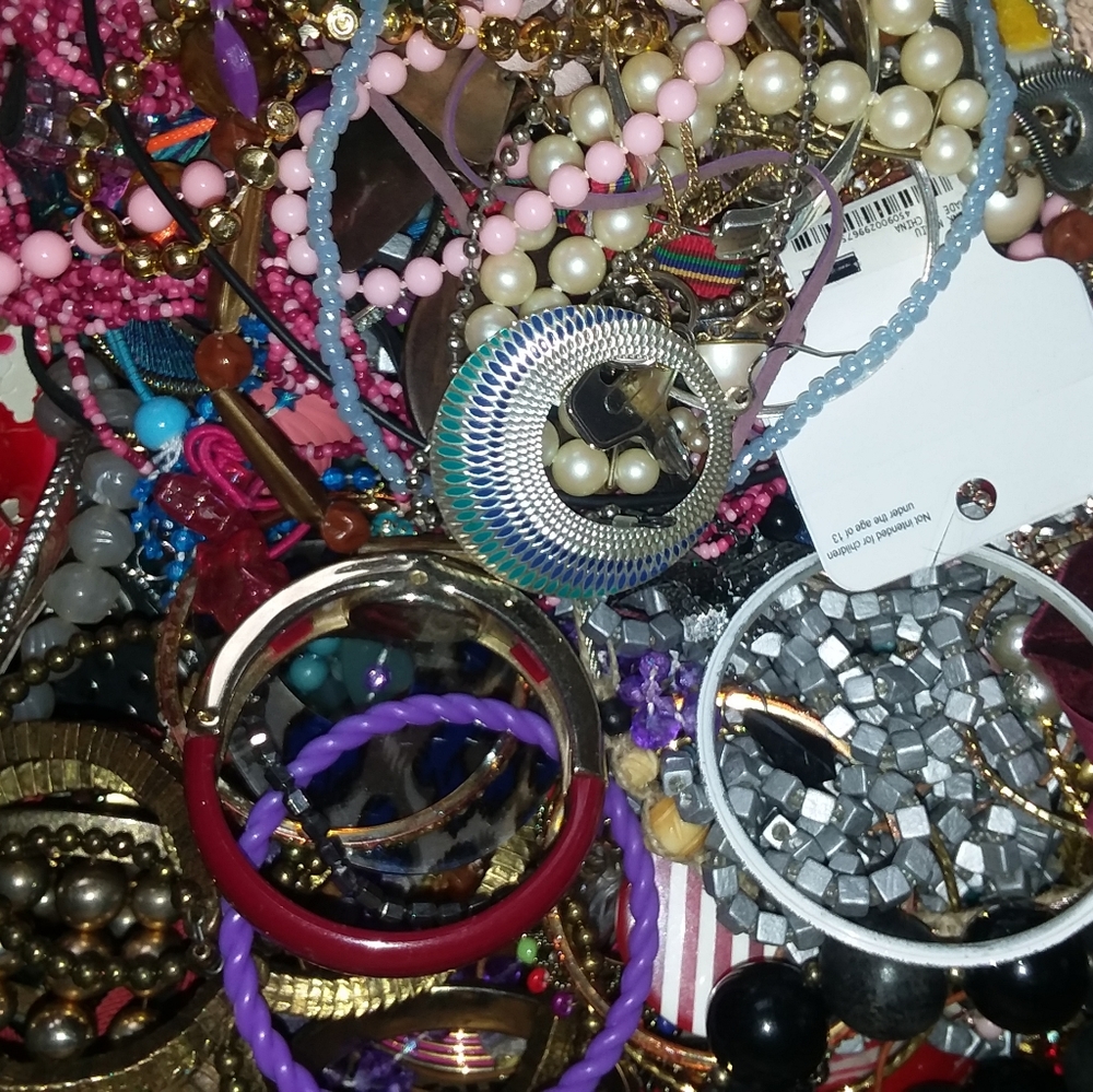 Jewelry Lots 5#. Vintage to Modern.  For Resale. Beautiful.